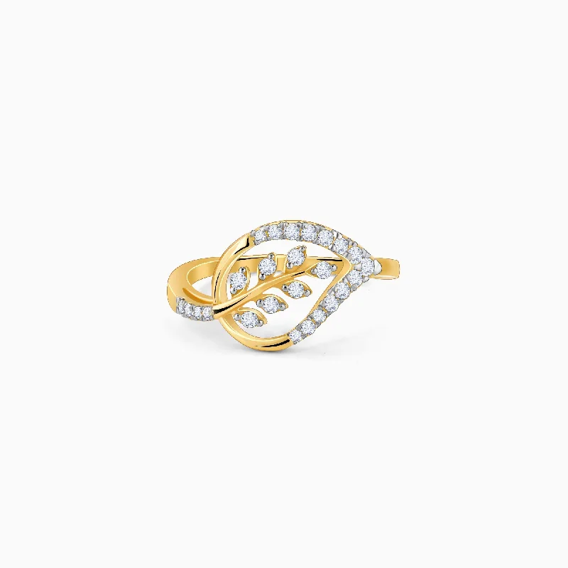 Gold Leaf in Luxury Diamond Ring